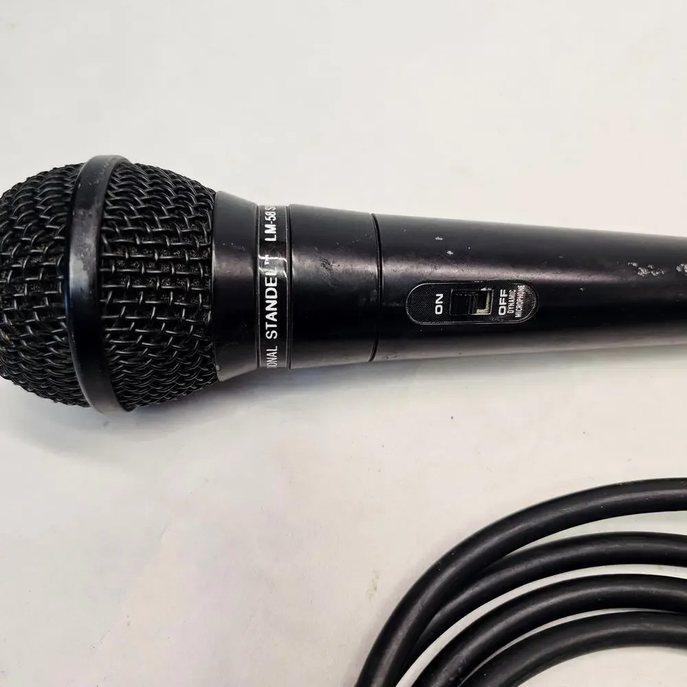 Uni-directional Standel LM-58 Stage Mic Low Imp. Handheld Dynamic Microphone